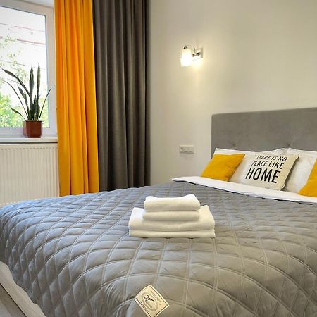 Sunny Home Apartments Апартаменти У Новобудові Поряд Медичний Центр Angelholm Дуже Чисто! Chernivtsi Exterior foto
