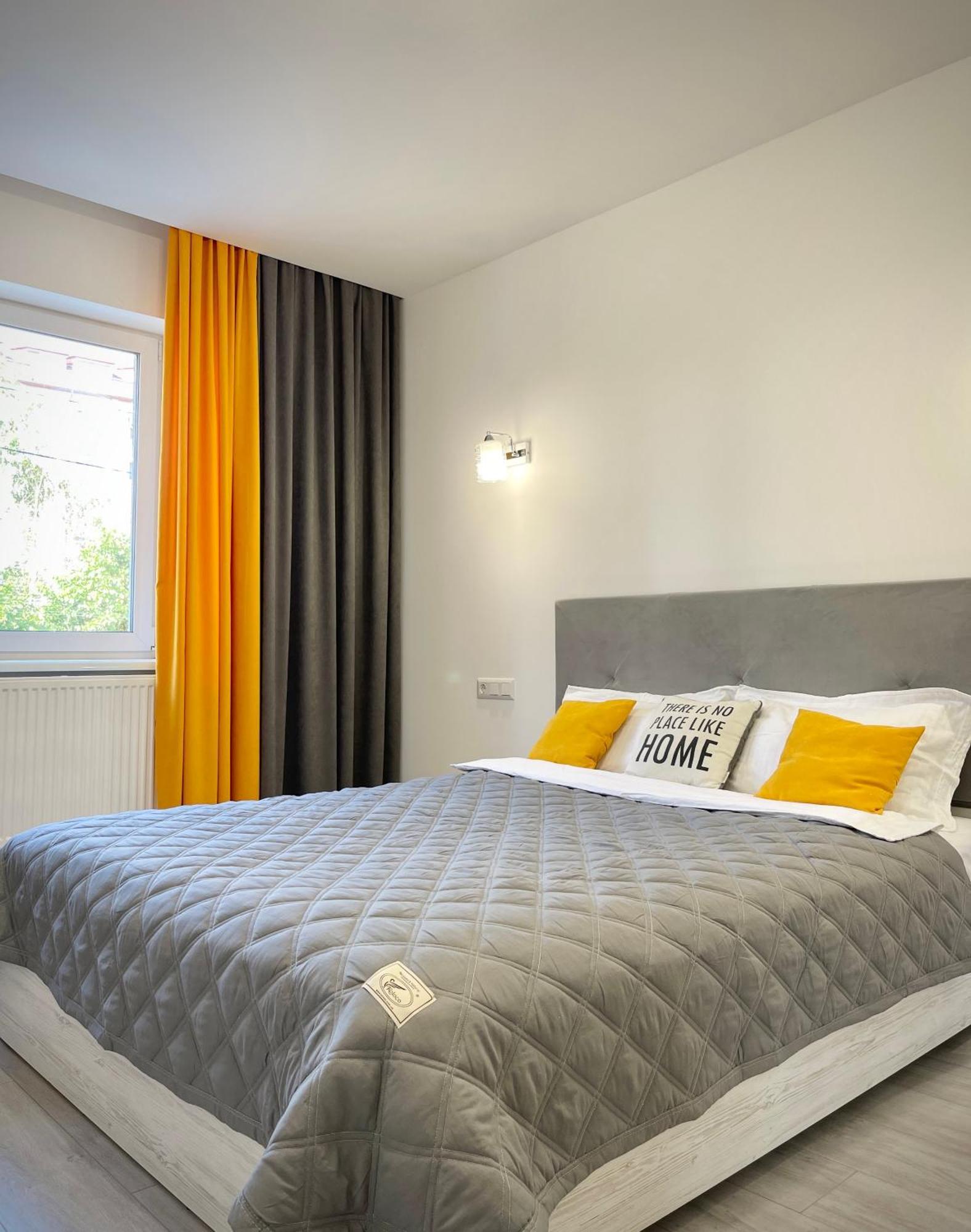 Sunny Home Apartments Апартаменти У Новобудові Поряд Медичний Центр Angelholm Дуже Чисто! Chernivtsi Exterior foto